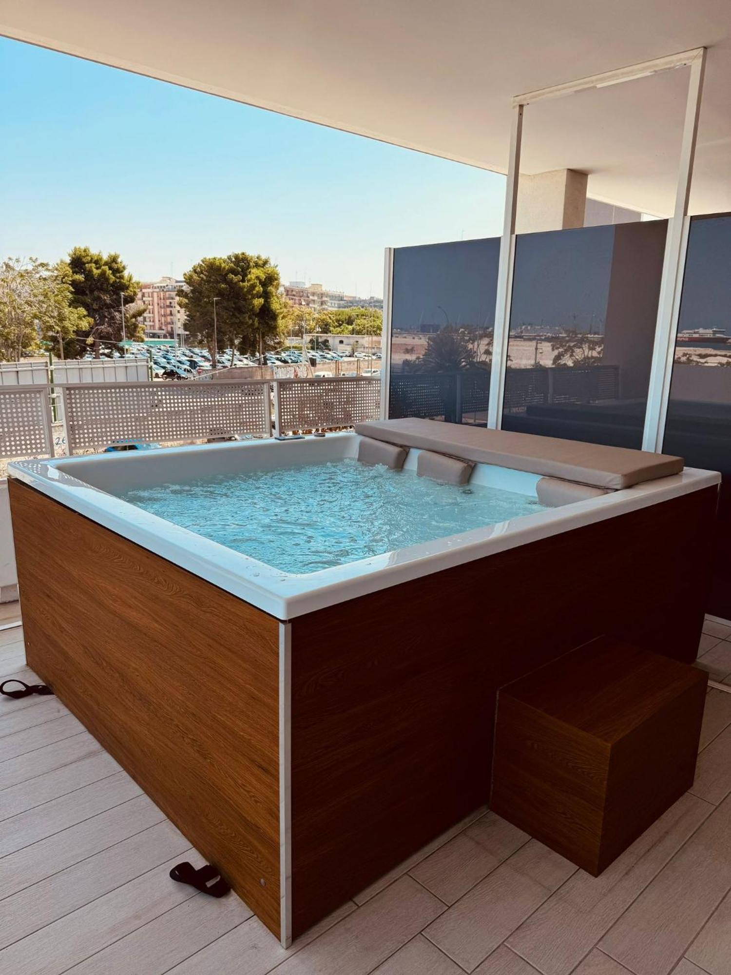 Marisabella Suite Spa 5 Bari Exterior foto